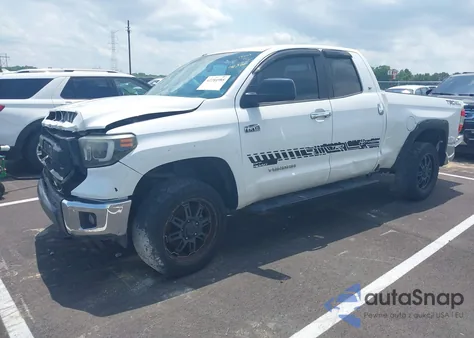 2015 Toyota Tundra Sr5 5.7L V8 z USA, uszkodzony, nr VIN 5TFRY5F1XFX175434